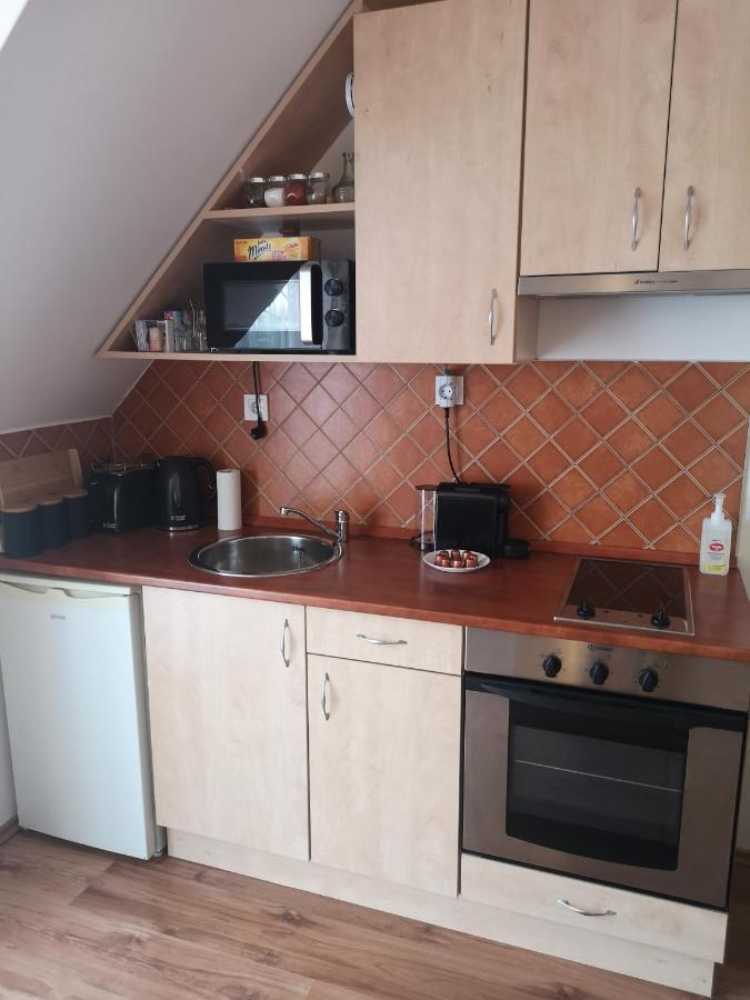Orsika Hilltop Apartman Eger Exterior foto